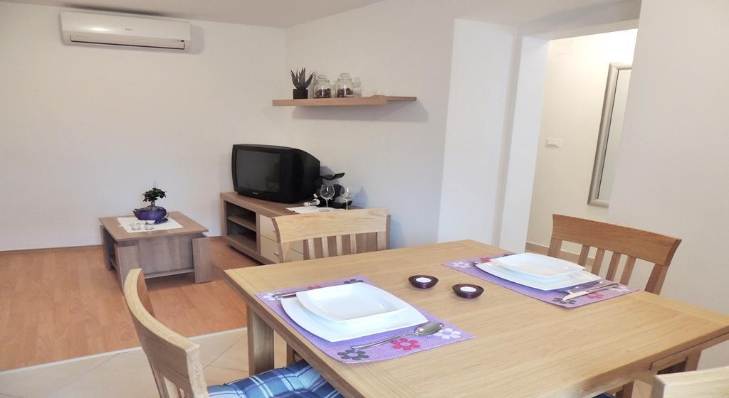 Apartment Asi Split Bagian luar foto