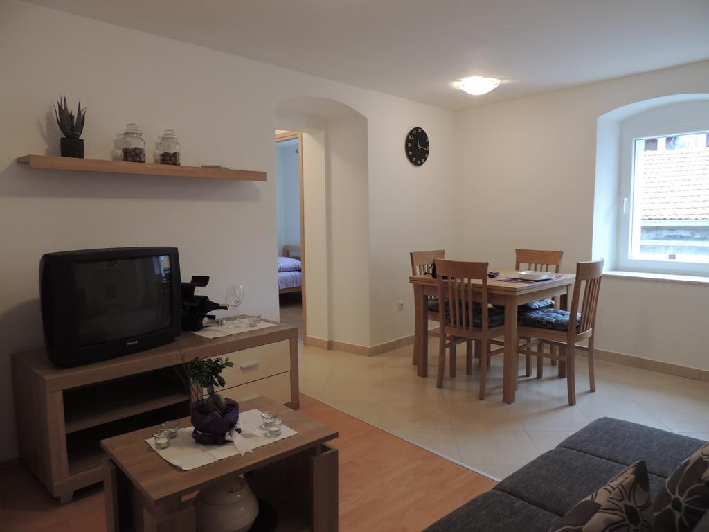 Apartment Asi Split Bagian luar foto